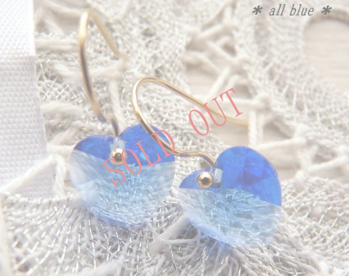 画像2: ＊SWAROVSKI ＊ Blue heart ＊　サージカルステンレス ピアス　 (2)